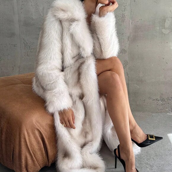 White Casual Women's Elegant Ombre Faux Fur Coat - Picture 6 of 8